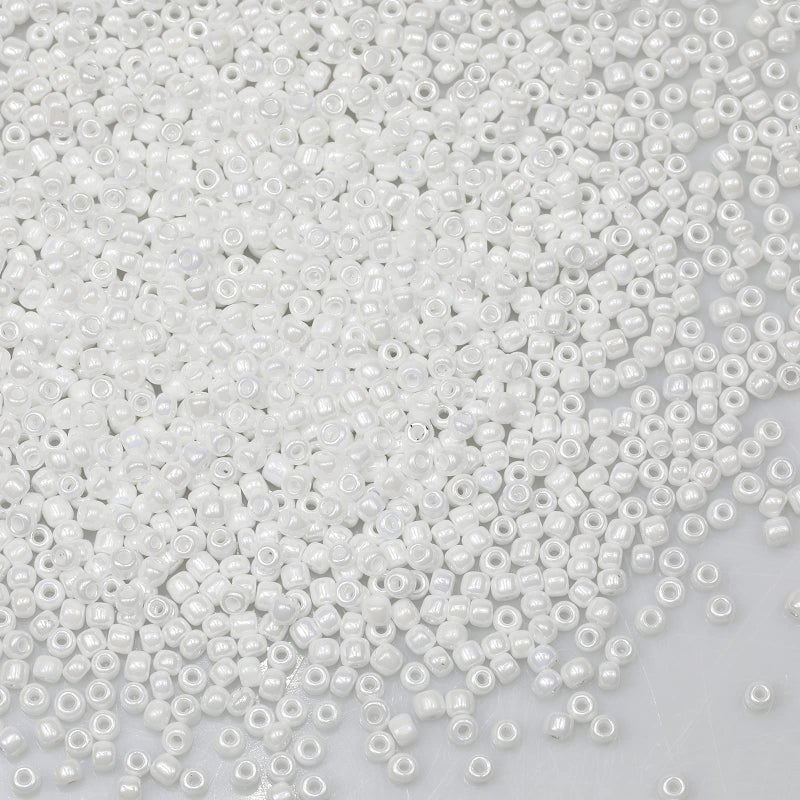 BALABEAD Opaque White Pearl Color Loose Seed Beads About 4000pcs in Box 8/0 Glass Craft Seed Beads for Jewelry Making, Hole 0.7mm (White Pearl) - Image 2